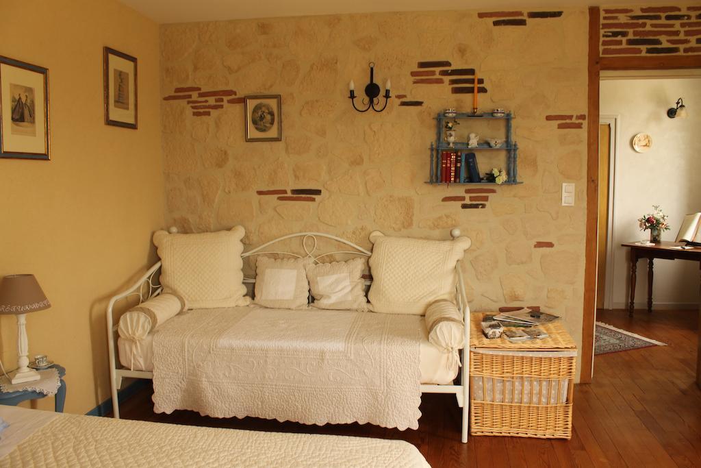 Maison D'Hotes Las Baillargues De Haut Mouchan Ruang foto