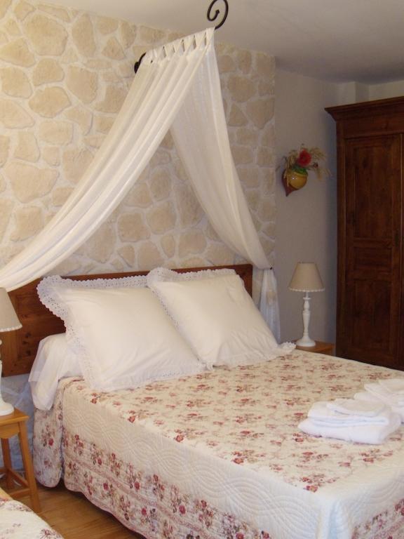 Maison D'Hotes Las Baillargues De Haut Mouchan Ruang foto